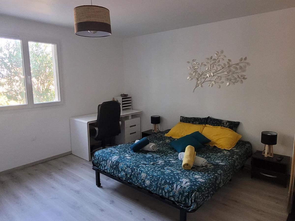 Appartement Tout Equipe En Rez-De-Jardin Entre Gard Et Ardeche Saint-Julien-de-Peyrolas Kültér fotó